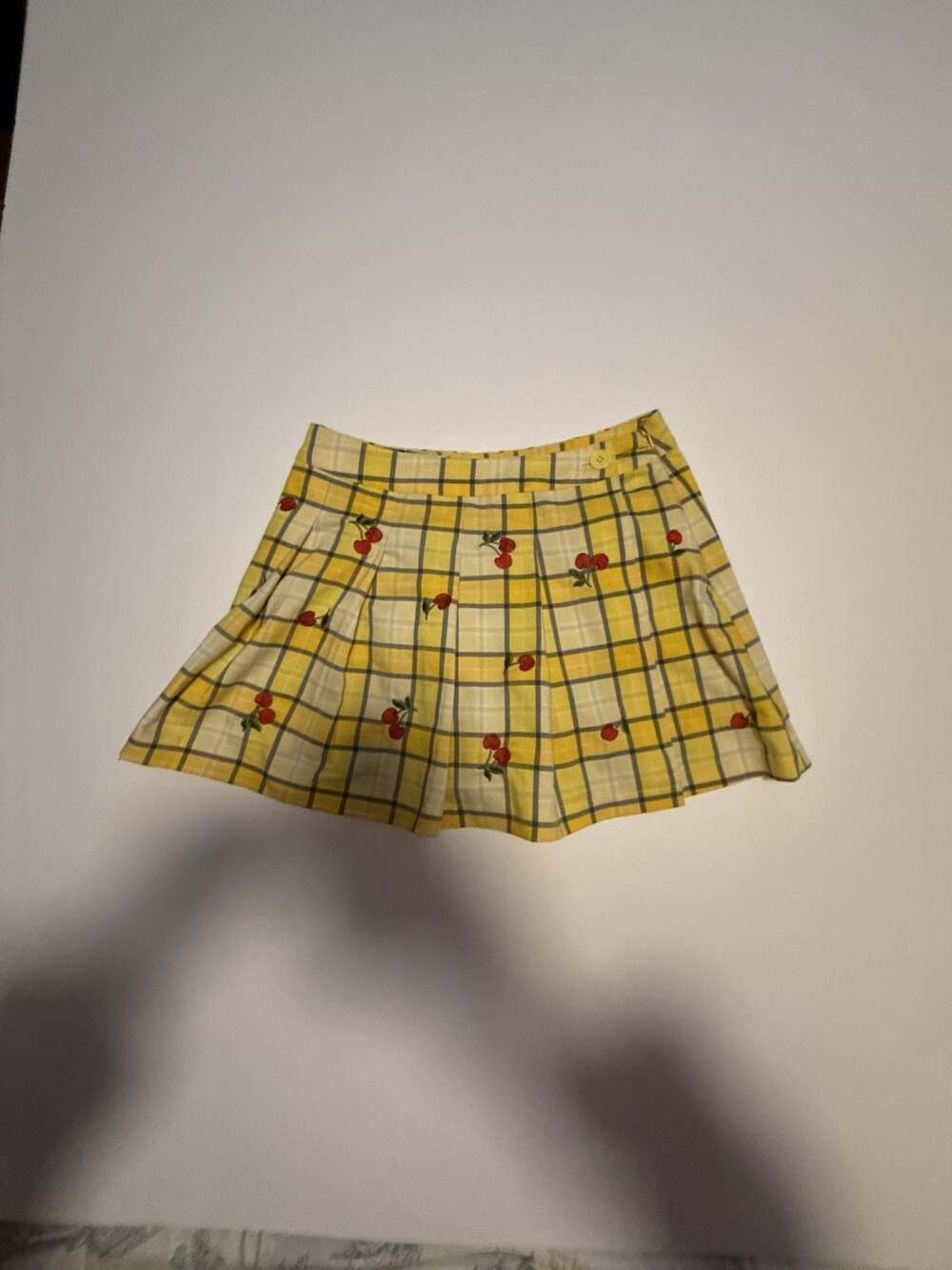 Forever 21 Yellow Plaid Cherry Print Pleated Mini Skirt Size M